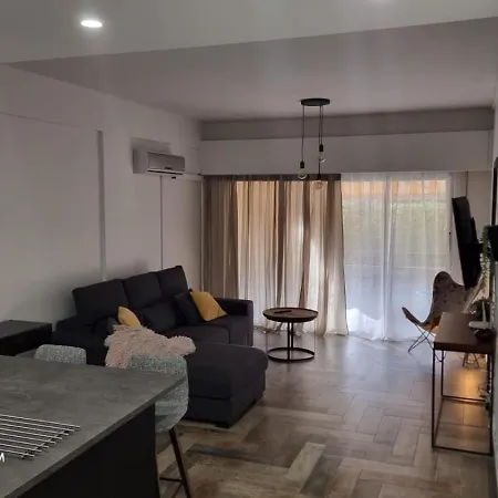 Deana Apartment *